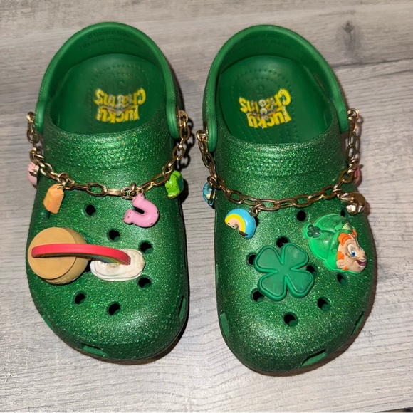 Special edition lucky charms crocs green sparkly size youth C13 - Picture 1 of 9